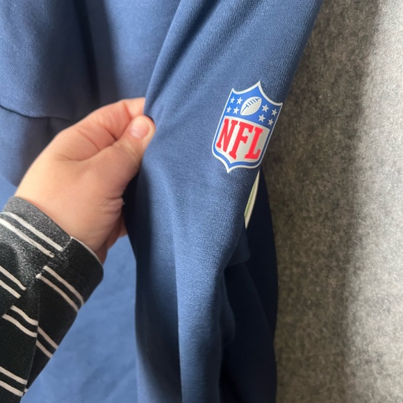 NFL Nike Men Large Navy and Green Therma-Fit Pullover Hoodie - Picture 8 of 10